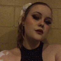 Lizzybabe69's Offline Chat Room