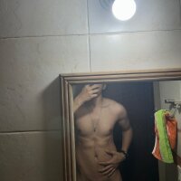 young_top079 webcam