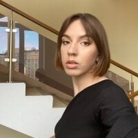 غرفة دردشة LanaMey دون اتصال