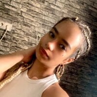 Baby__Jewel's Offline Chat Room