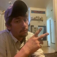 Nickwayne301 Adlı Modelin Çevrimdışı Sohbet Odası