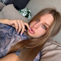 Ami_San webcam model