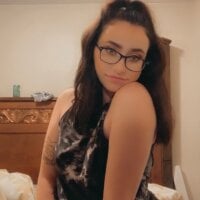 Esmerelda69 webcam model