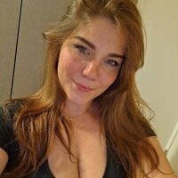 g0ddessFreya's Offline Chat Room
