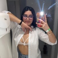 Lia_flowers Adlı Modelin Avatarı