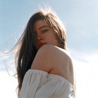 BrunetteVictoria's Offline Chat Room