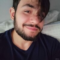 Mitchums webcam model