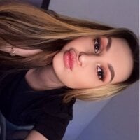 Lola_Mee webcam
