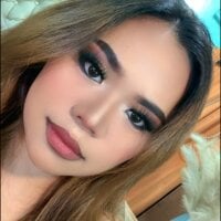 HottestHoney webcam model
