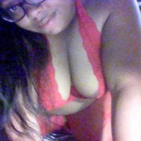 thickishla's Offline Chat Room