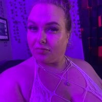 blessedwcurves model avatar