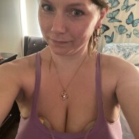 MissMilkyMilfy offline chatrum