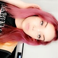 sweetcandydevil666's Offline Chat Room