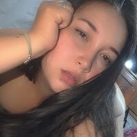 Maia_santamaria webcam model