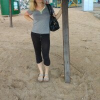 Milana235 webcam