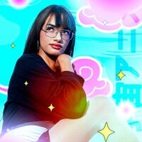 zuri_lux webcam