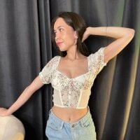Tina_Cookiezz webcam model