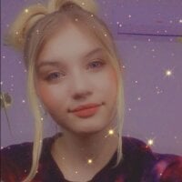 Nikaa_Moon