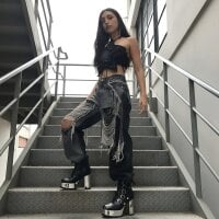 Evabellee webcam model