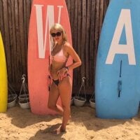 eileen_lane's Offline Chat Room