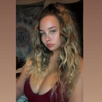toxicbella webcam model