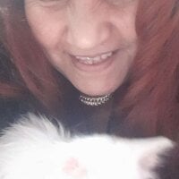 marisexi65's Offline Chat Room