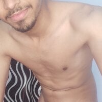 Sweetfucker_ webcam model