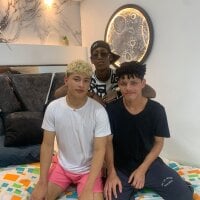 BLACK_GUYS_HOT