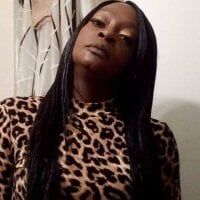 ebonysbeauty's Offline Chat Room