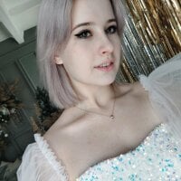 KatieGornall Adlı Modelin Avatarı