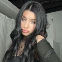 rileyreasee's Offline Chat Room