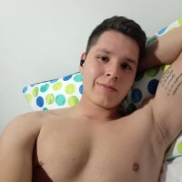 Model Santi_Steven