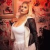 scarlet_milf_