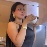 Elenaluxoficial webcam