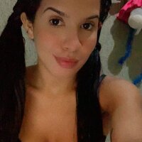 lauramarya's Offline Chat Room