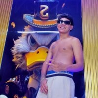 Tommy_bigcock19 webcam model