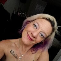 Offline chatovací místnost ExoticKandy6924