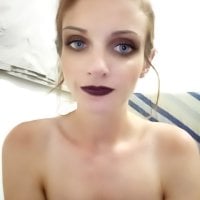 aeriefaerie's Offline Chat Room