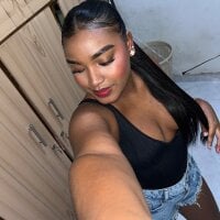 kayna_gomez