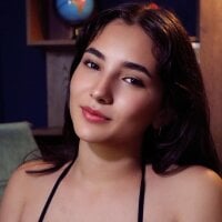 Zoe_Ruiiz webcam