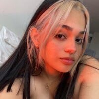 MiaBlack_ webcam