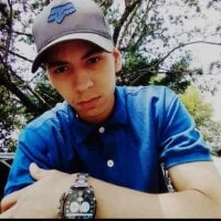 camo_sexcum's Offline Chat Room