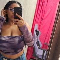 corinastonee's Avatar Pic