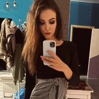 EllaSteele webcam model