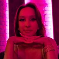 MaIenaKashani webcam model