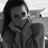 MeganBella's Offline Chat Room