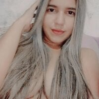 giselle_dirtyextreme's Offline Chat Room