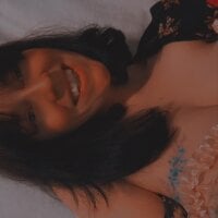 EmmaRose69's Offline Chat Room