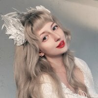 RonnieKiss webcam model