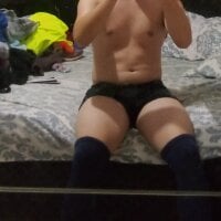 cum_withm's Offline Chat Room